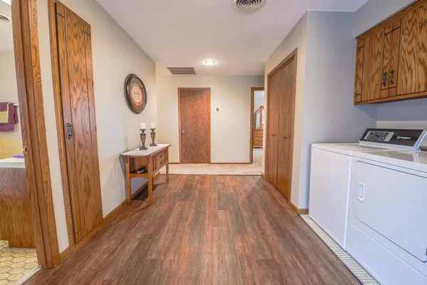 $699,999 | 43453 105th Avenue, Holdingford, MN 56340