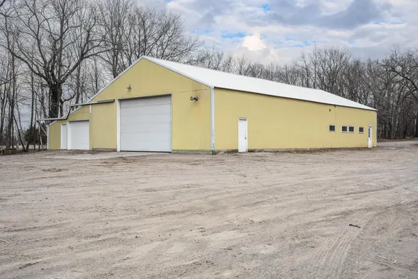 $699,999 | 43453 105th Avenue, Holdingford, MN 56340