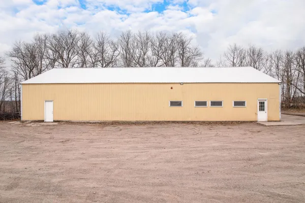 $699,999 | 43453 105th Avenue, Holdingford, MN 56340