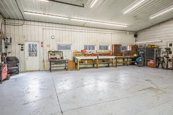 $699,999 | 43453 105th Avenue, Holdingford, MN 56340