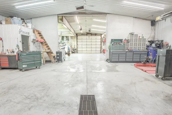 $699,999 | 43453 105th Avenue, Holdingford, MN 56340