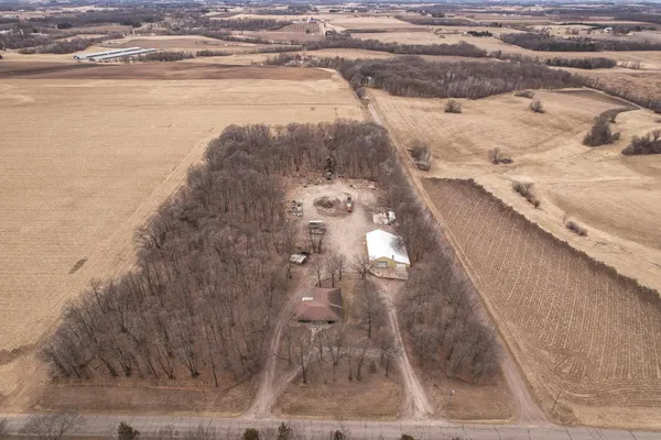 $699,999 | 43453 105th Avenue, Holdingford, MN 56340