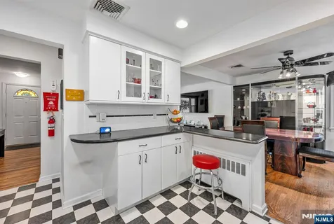 $925,000 | 799 Millbrook Road, River Edge, NJ 07661