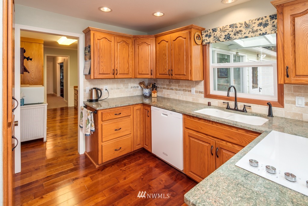 650 Loomis Trail Road Lynden, WA 98264 - Photo 4 of 25