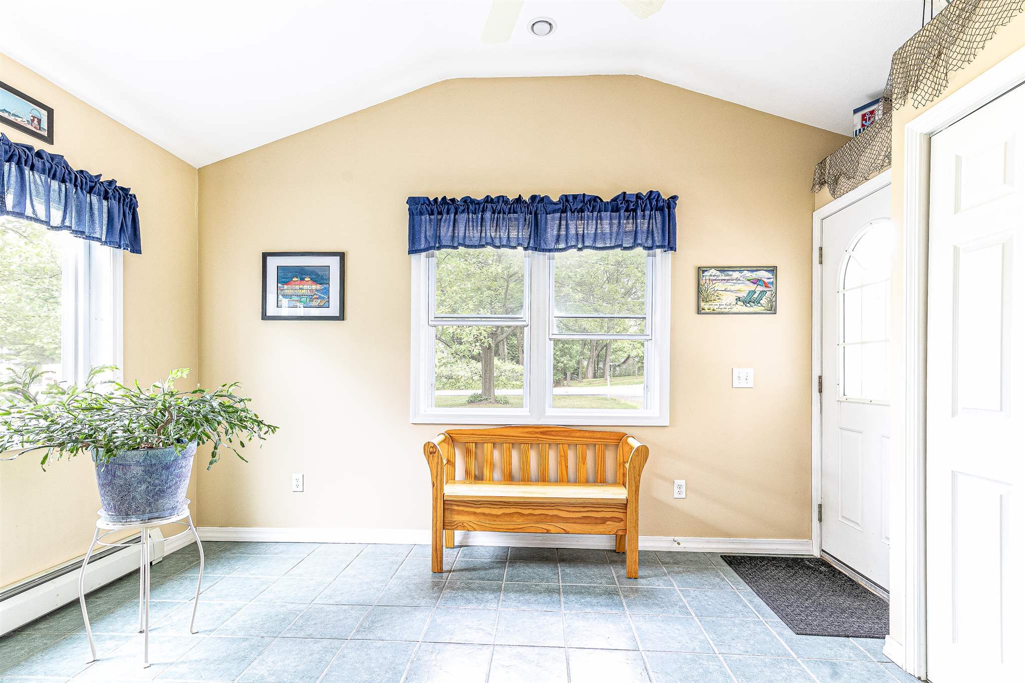 136 West Milton Road Milton, VT 05468 - Photo 4 of 39 Gallery Image 4