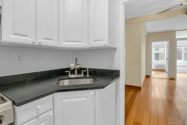 $2,000 | 10 Lake Street, Unit 1B, White Plains, NY 10601