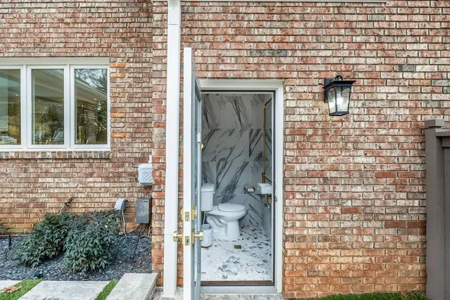 $2,450,000 | 1450 Northwold Drive, Sandy Springs, GA 30350