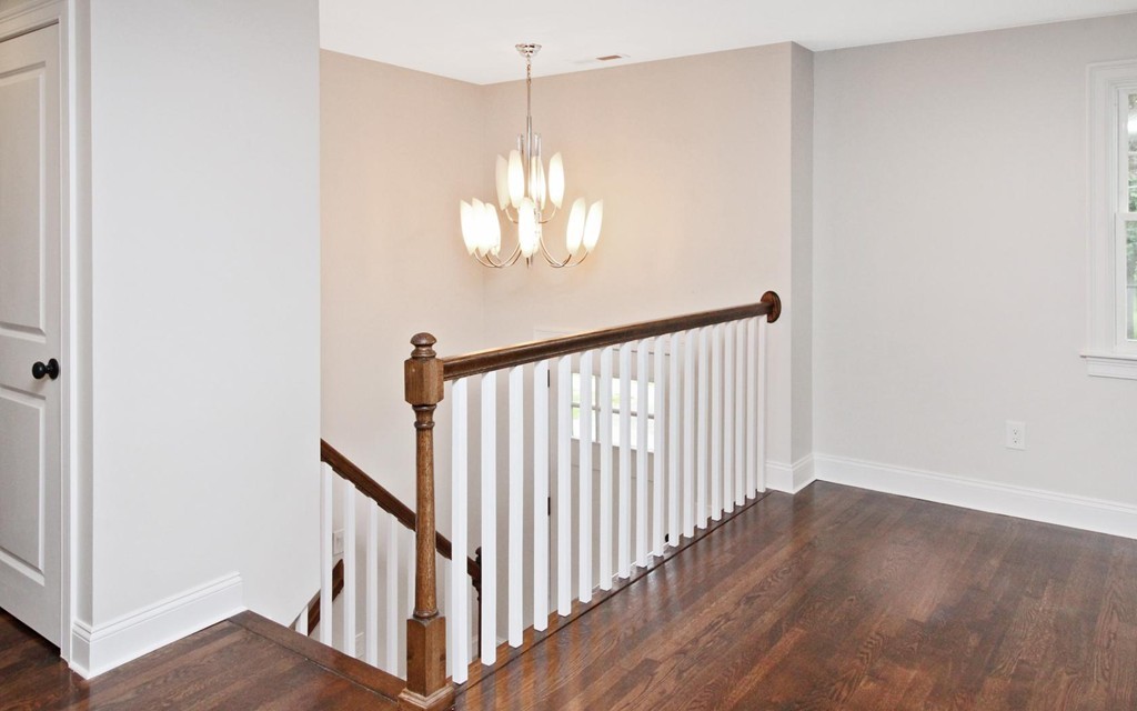 17 Pamela Road Natick, MA 01760 - Photo 8 of 20 Gallery Image 8