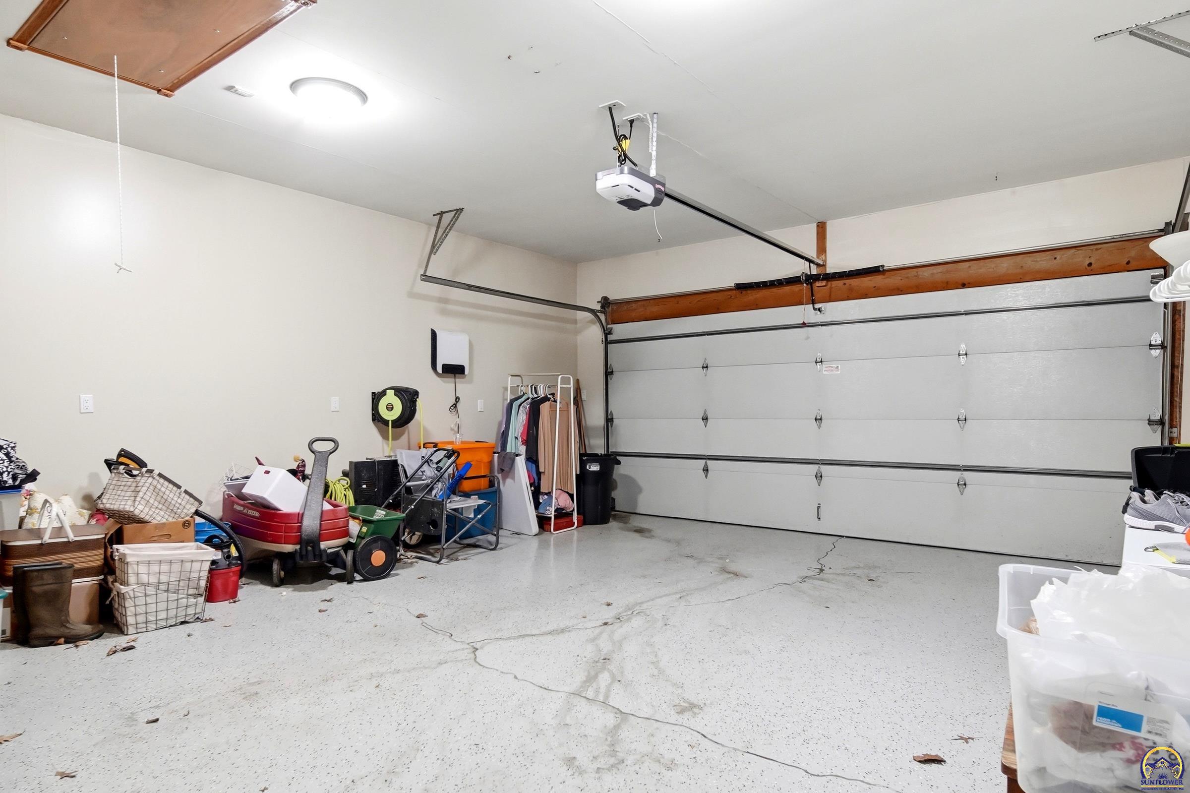 2732 Southwest Staffordshire Road Topeka, KS 66614 - Photo 17 of 20