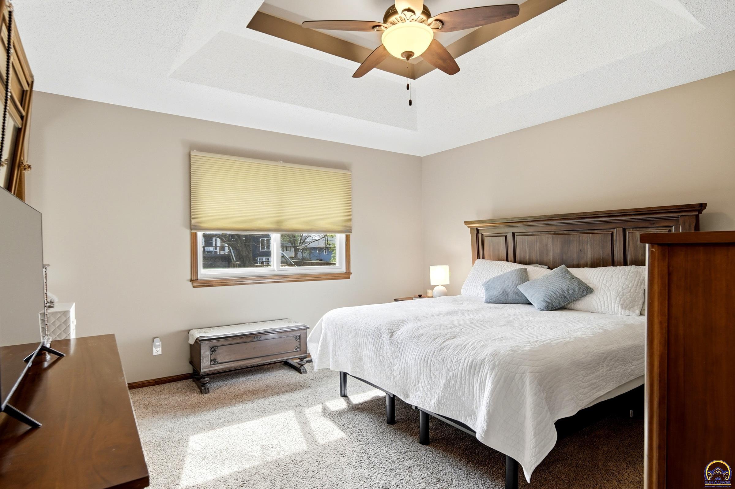 2732 Southwest Staffordshire Road Topeka, KS 66614 - Photo 8 of 20