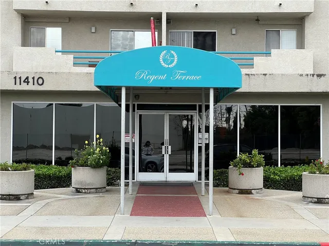 $2,000 | 11410 Dolan Avenue, Unit 315, Downey, CA 90241