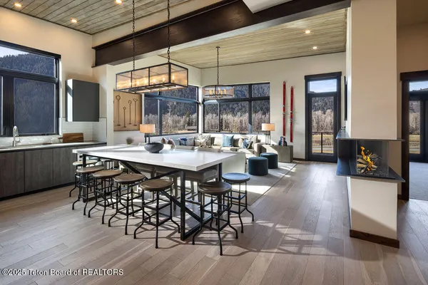 $5,295,000 | 14135 Drake Drive, Jackson, WY 83001