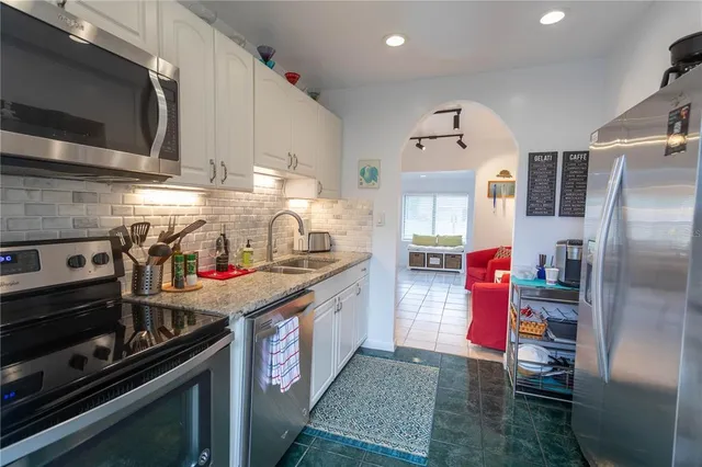 $549,000 | 839 3rd Street North, Safety Harbor, FL 34695