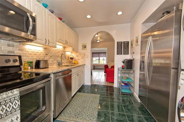 $549,000 | 839 3rd Street North, Safety Harbor, FL 34695