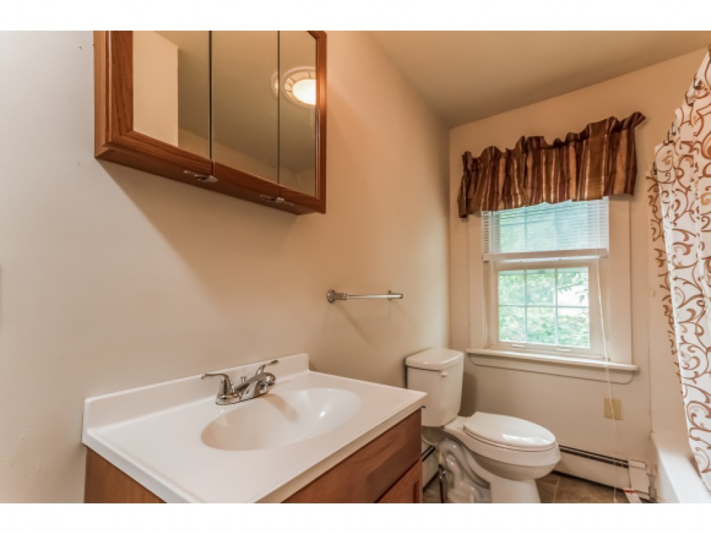 71 River Road Concord, NH 03303 - Photo 16 of 35