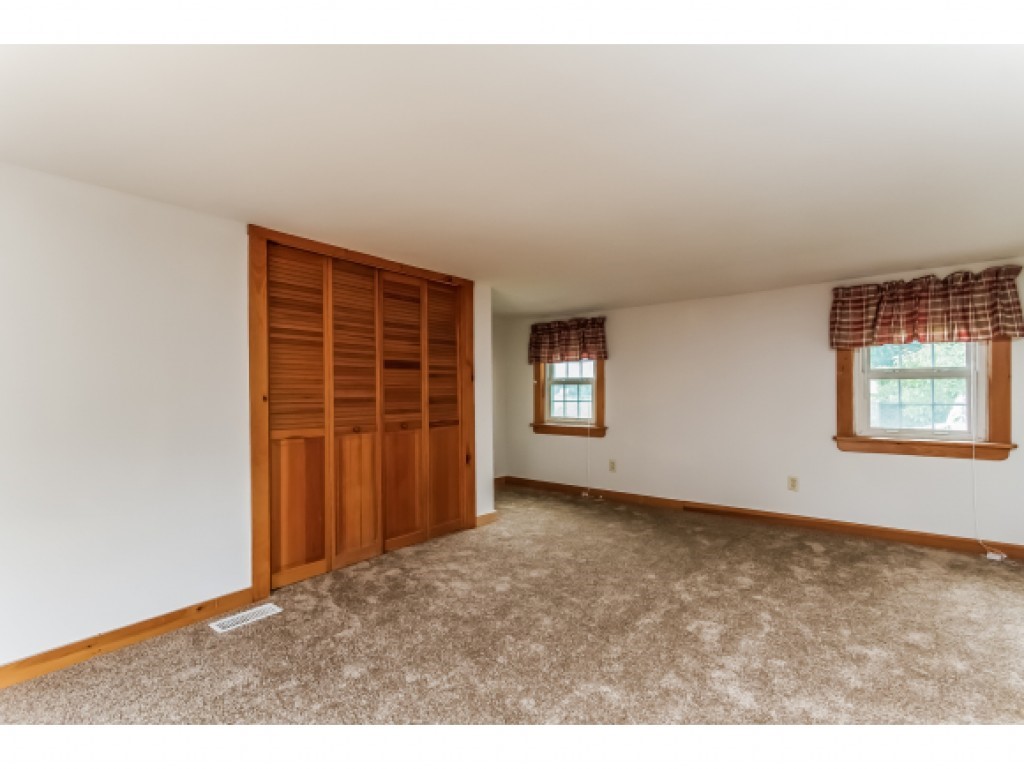 71 River Road Concord, NH 03303 - Photo 21 of 35