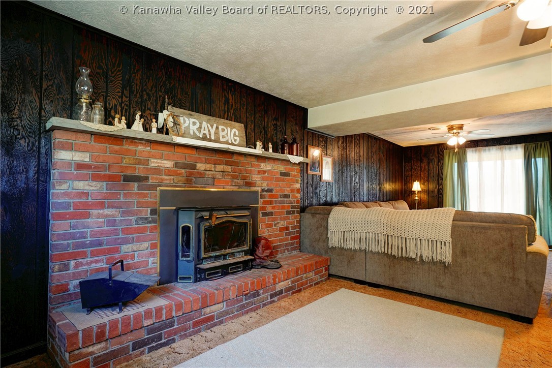 2256 Long Ridge Road Elkview, WV 25071 - Photo 21 of 32 Gallery Image 21
