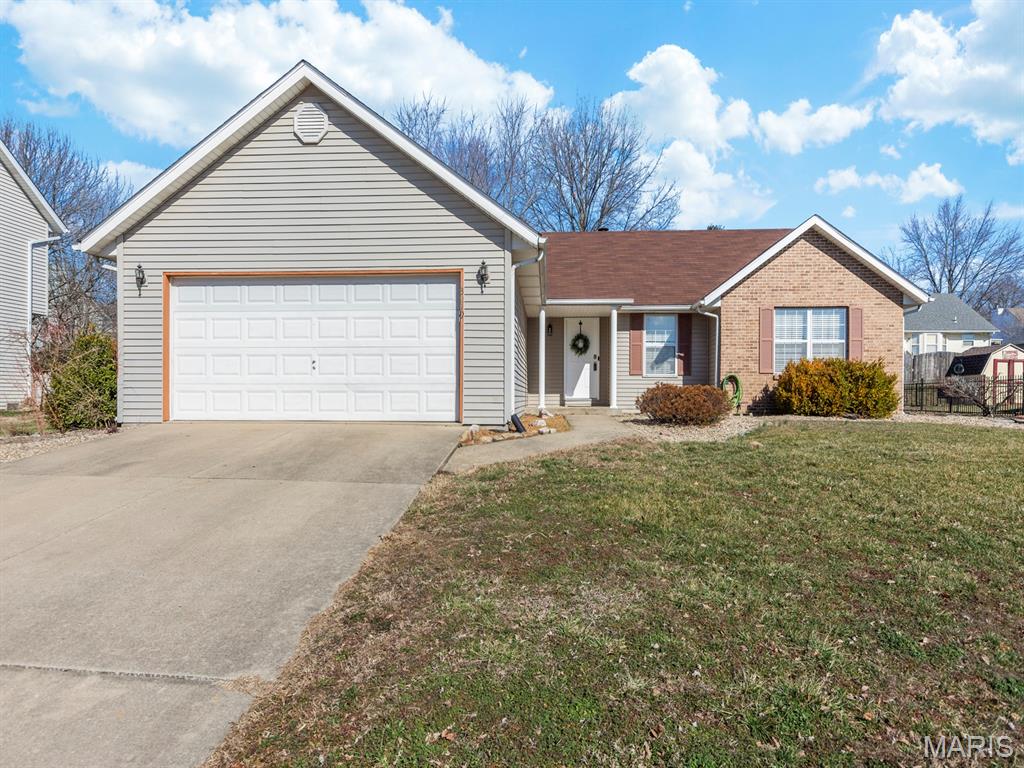 3219 Cloverridge Lane Shiloh, IL 62221 - Photo 1 of 32