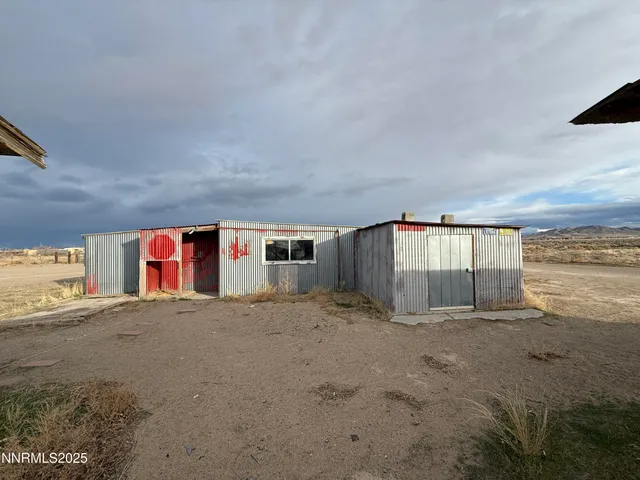 $299,900 | 20 Miley Lane, Yerington, NV 89447
