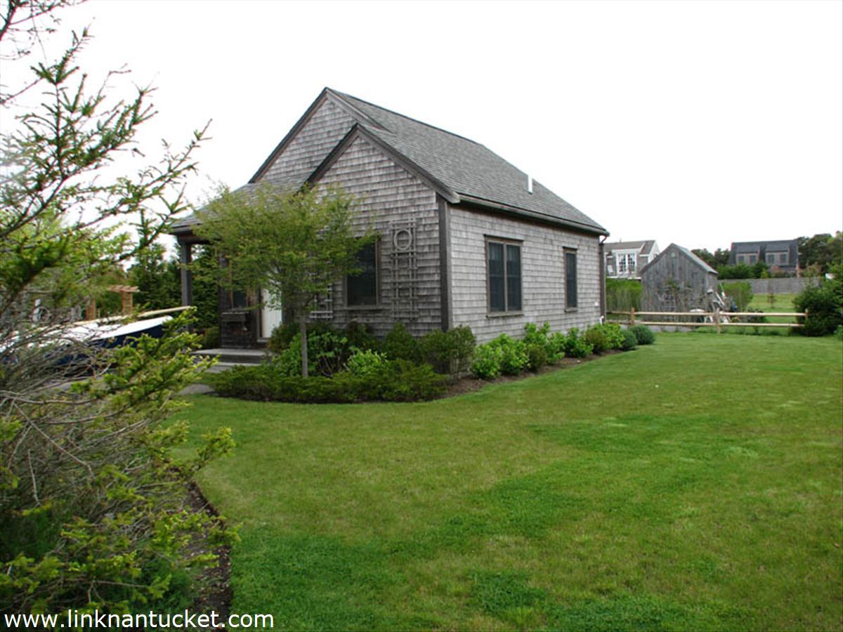 21 B Daffodil Lane Nantucket, MA 02554 - Photo 1 of 6 Cottage