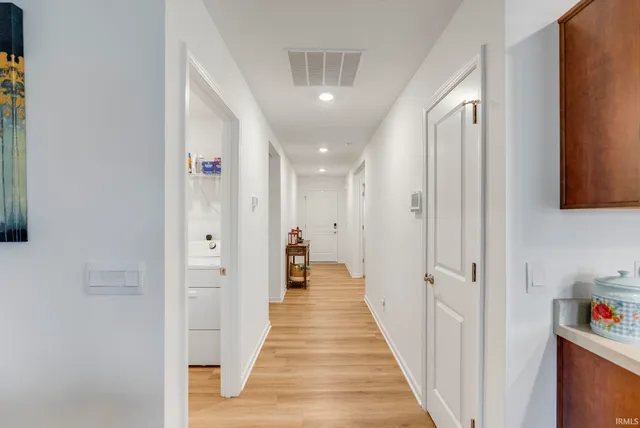 $289,900 | 1399 Livingston Lks Way, Fort Wayne, IN 46818