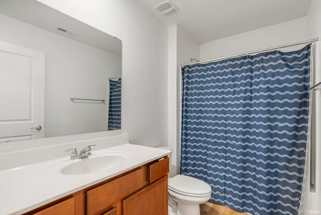 $289,900 | 1399 Livingston Lks Way, Fort Wayne, IN 46818