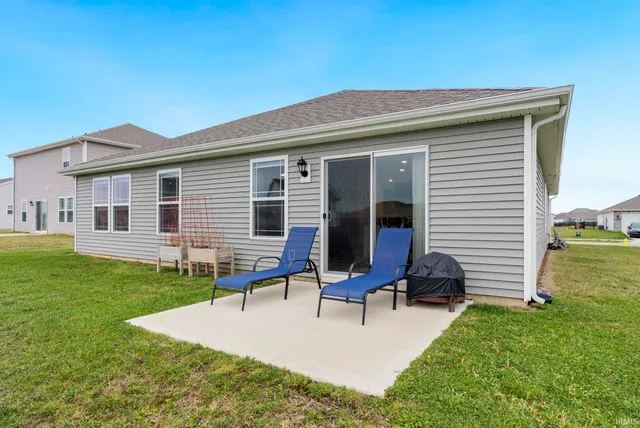 $289,900 | 1399 Livingston Lks Way, Fort Wayne, IN 46818