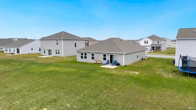 $289,900 | 1399 Livingston Lks Way, Fort Wayne, IN 46818