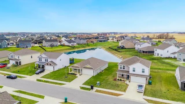 $289,900 | 1399 Livingston Lks Way, Fort Wayne, IN 46818