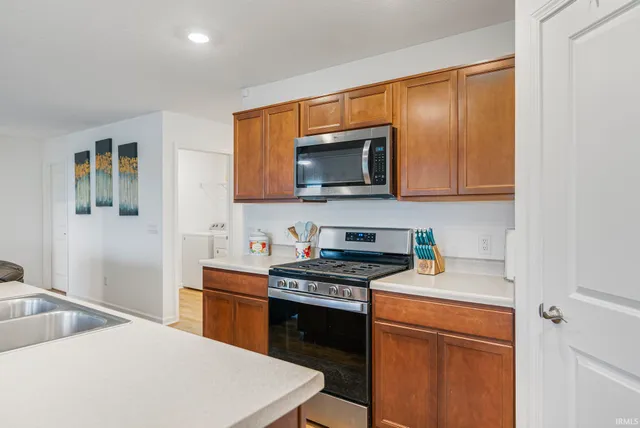 $289,900 | 1399 Livingston Lks Way, Fort Wayne, IN 46818