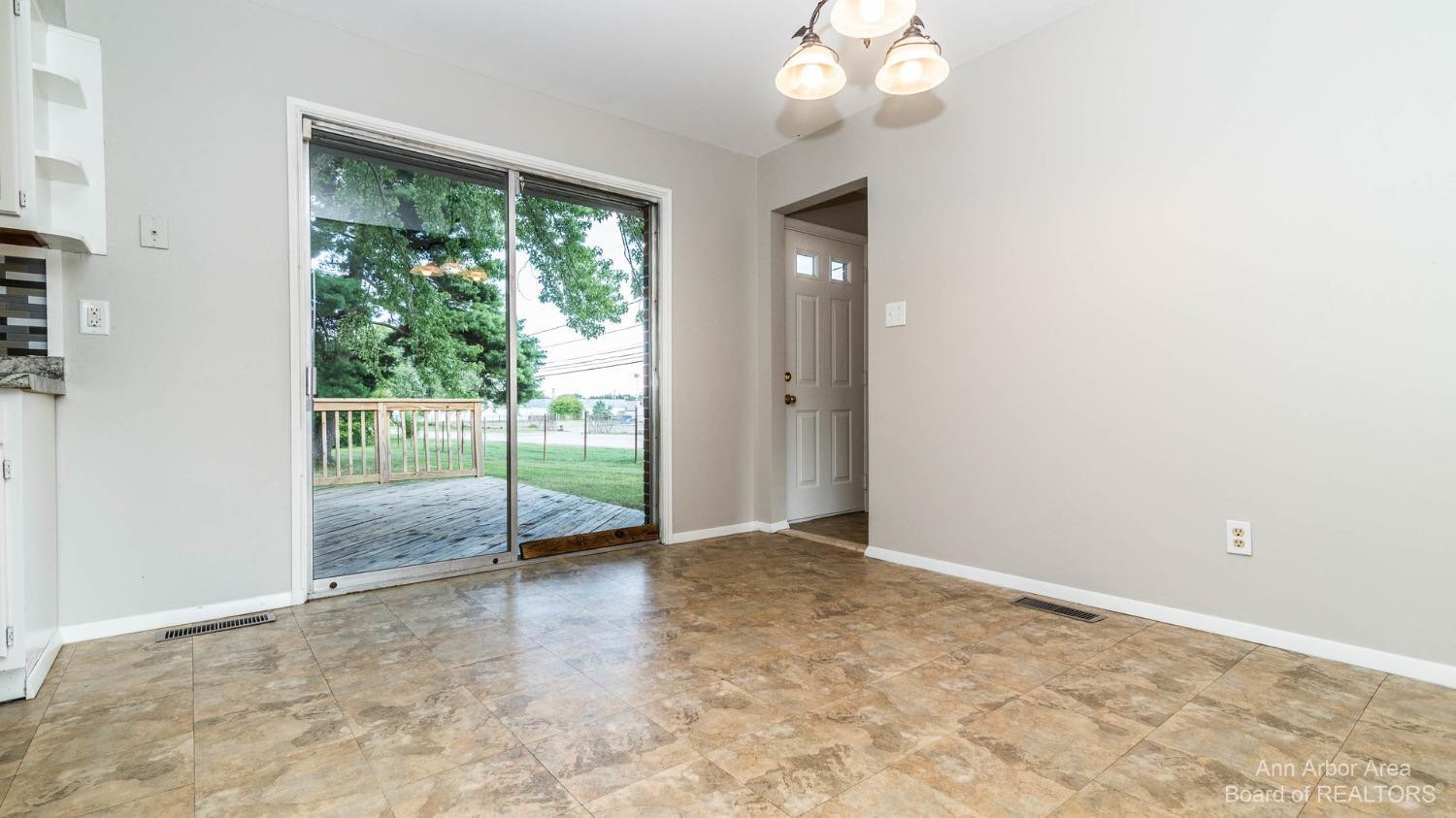 20802 Farmington Road Farmington, MI 48336 - Photo 16 of 47 Photo 16