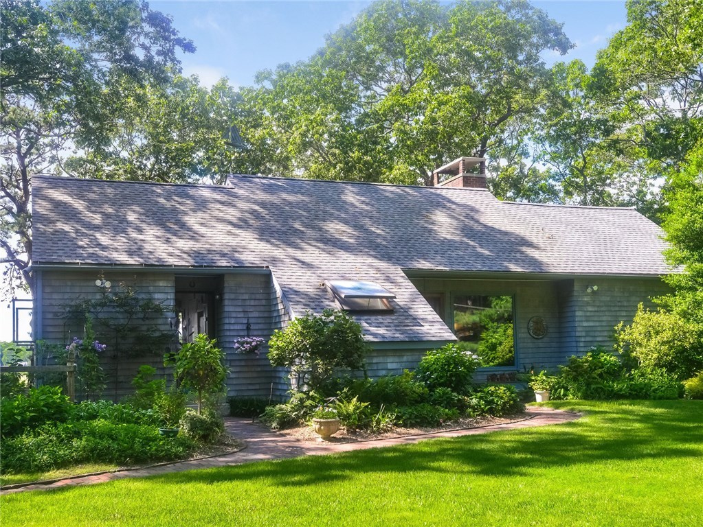 45 Pojac Point Road North Kingstown, RI 02852 - Photo 2 of 33 Exterior front