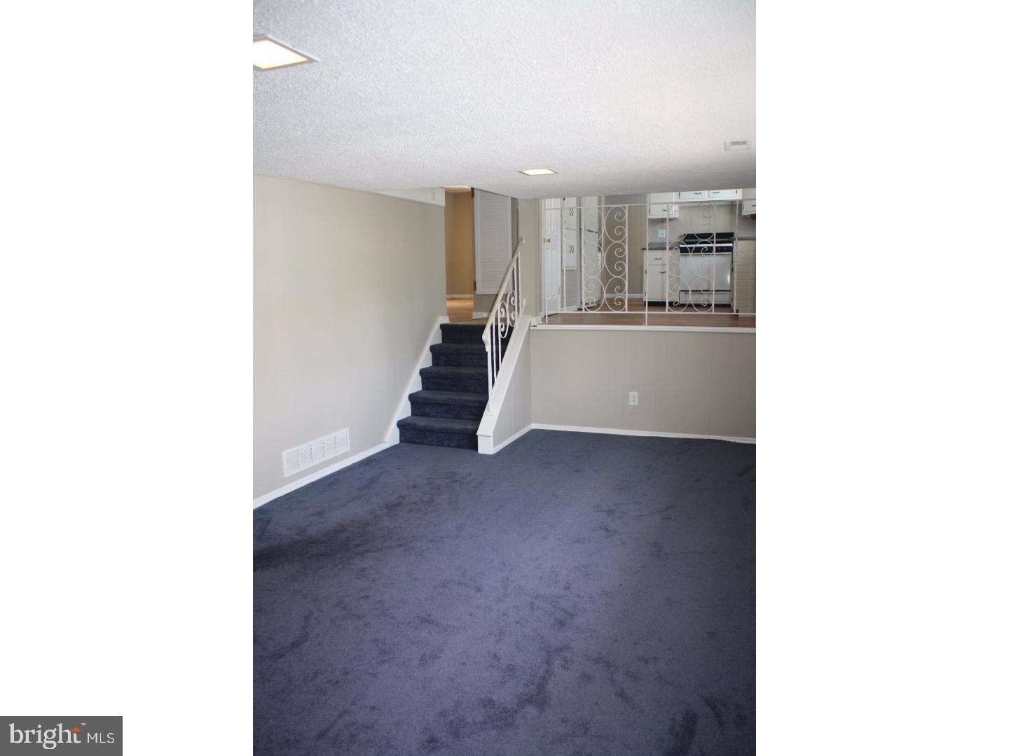 2401 Nassau Road Cinnaminson, NJ 08077 - Photo 11 of 24 Family Room