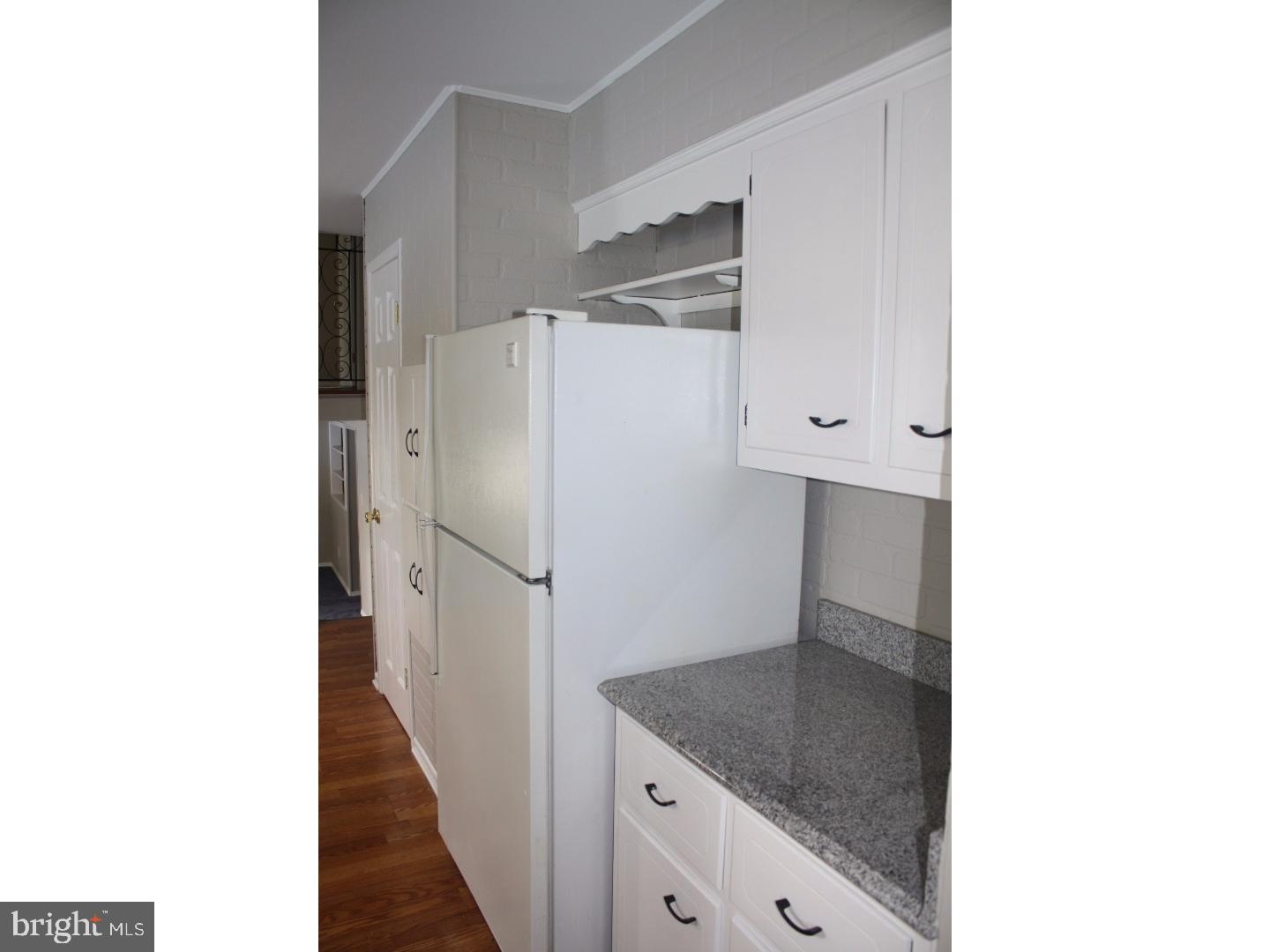 2401 Nassau Road Cinnaminson, NJ 08077 - Photo 6 of 24 Kitchen