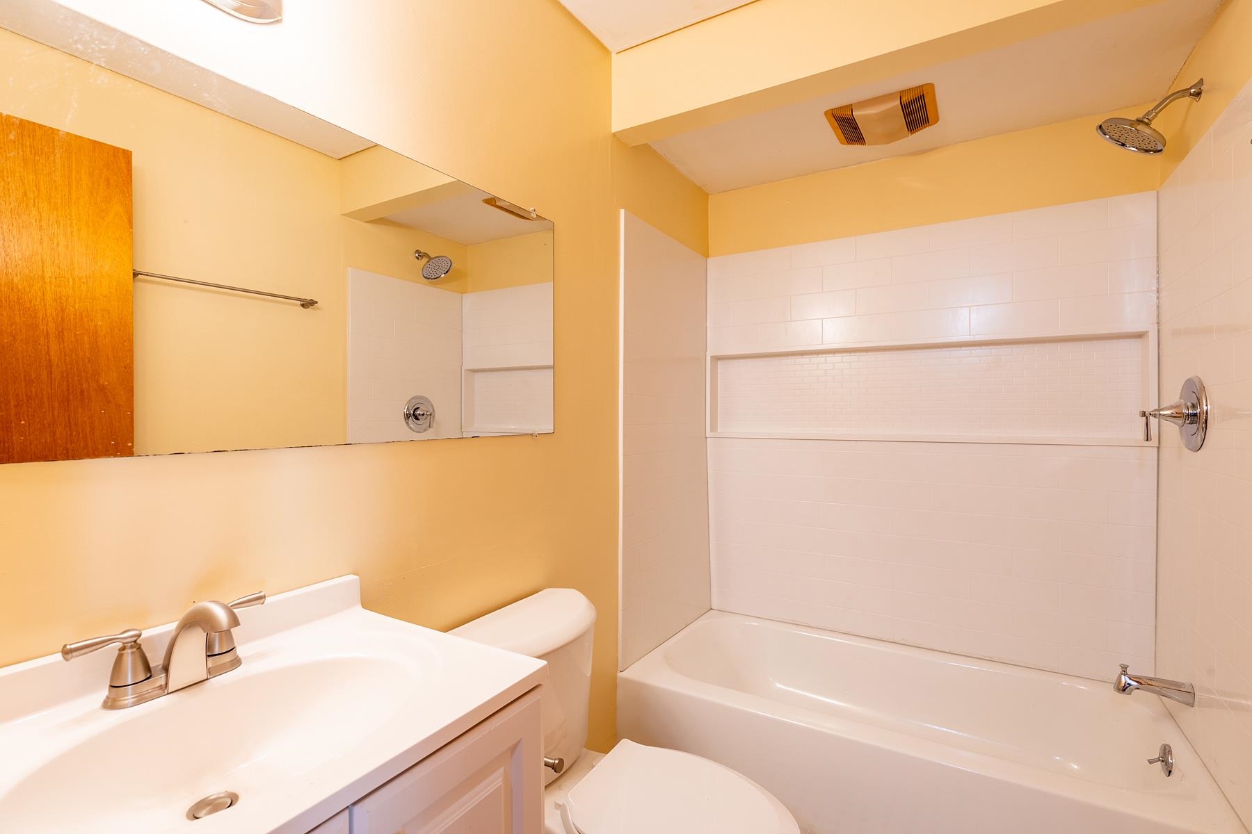 58 Valley View Road, Unit 2 Bridgewater, VT 05035 - Photo 5 of 33