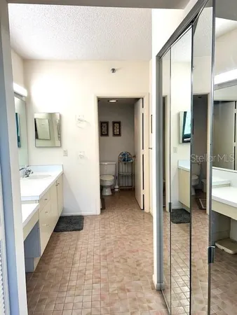 $2,700 | 1095 Gulf Of Mexico Drive, Unit 104, Longboat Key, FL 34228