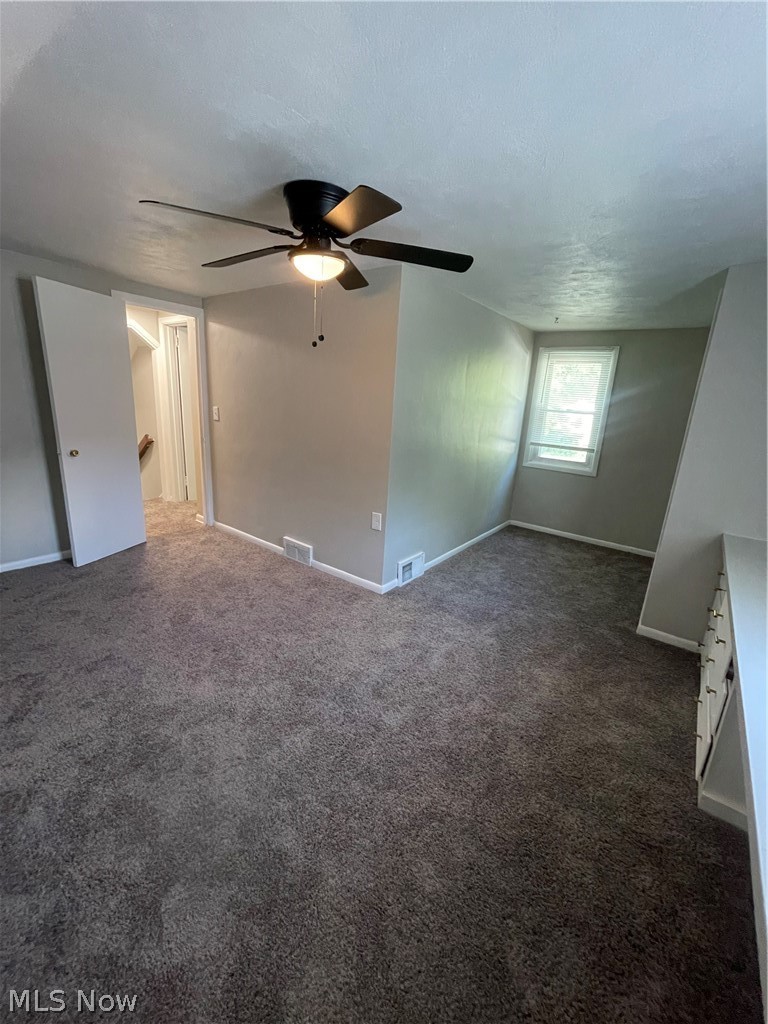 1663 Lyndhurst Road Lyndhurst, OH 44124 - Photo 37 of 45
