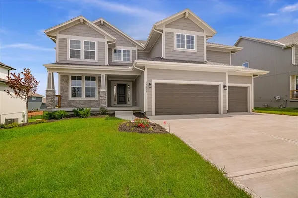 $697,950 | 19823 West 114th Place, Olathe, KS 66061
