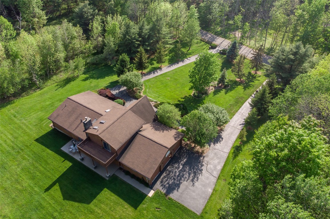 508 Meeker Road Vestal, NY 13850 - Photo 4 of 49 Gallery Image 4