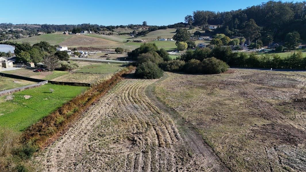 10706 Country Meadows Road Salinas, CA 93907 - Photo 11 of 13