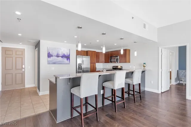 $2,895 | 150 South Las Vegas Boulevard, Unit 1506, Las Vegas, NV 89101