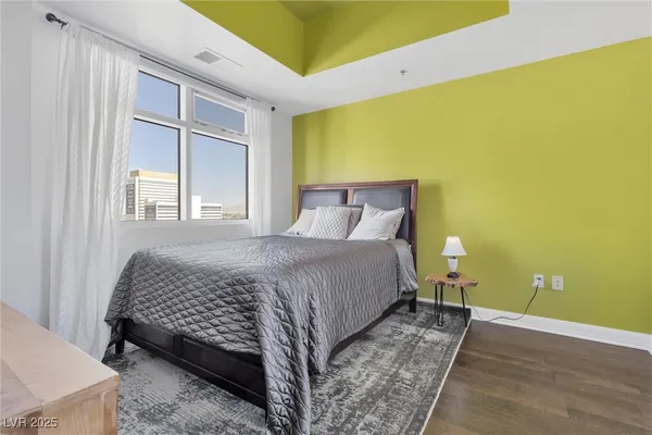 $2,695 | 150 South Las Vegas Boulevard, Unit 1506, Las Vegas, NV 89101