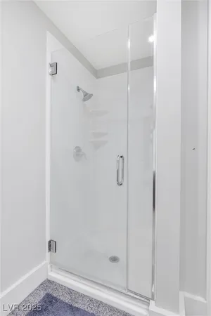 $2,695 | 150 South Las Vegas Boulevard, Unit 1506, Las Vegas, NV 89101