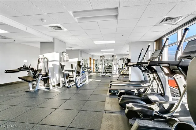 $2,895 | 150 South Las Vegas Boulevard, Unit 1506, Las Vegas, NV 89101