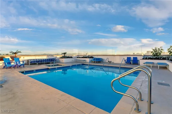 $2,695 | 150 South Las Vegas Boulevard, Unit 1506, Las Vegas, NV 89101