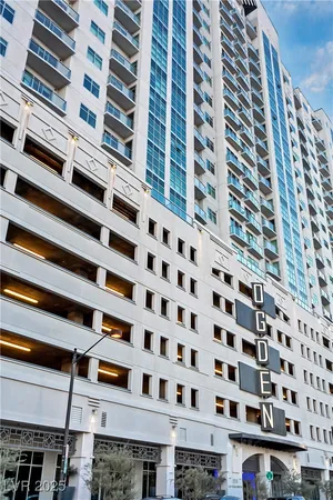 $2,695 | 150 South Las Vegas Boulevard, Unit 1506, Las Vegas, NV 89101