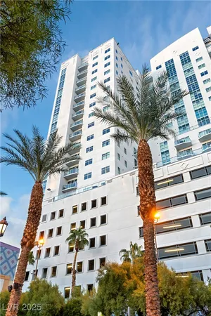 $2,695 | 150 South Las Vegas Boulevard, Unit 1506, Las Vegas, NV 89101