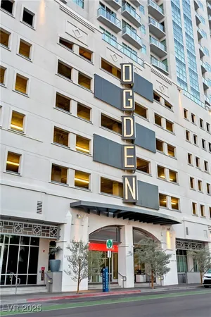 $2,695 | 150 South Las Vegas Boulevard, Unit 1506, Las Vegas, NV 89101