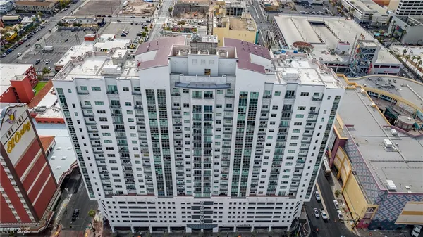 $2,695 | 150 South Las Vegas Boulevard, Unit 1506, Las Vegas, NV 89101