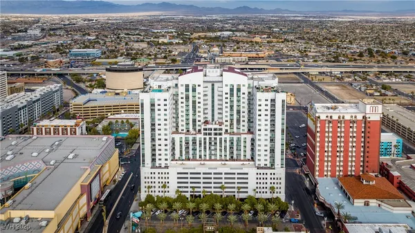 $2,695 | 150 South Las Vegas Boulevard, Unit 1506, Las Vegas, NV 89101